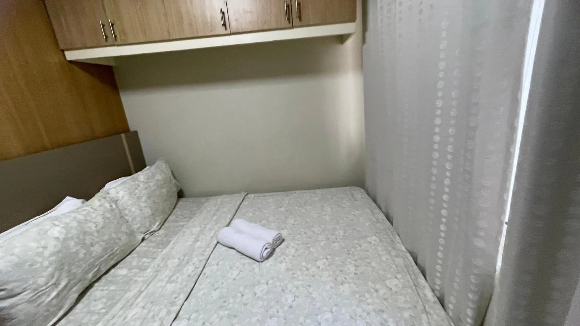 Unit 232D Pool View With Big Balcony Apartment Manila 0*,