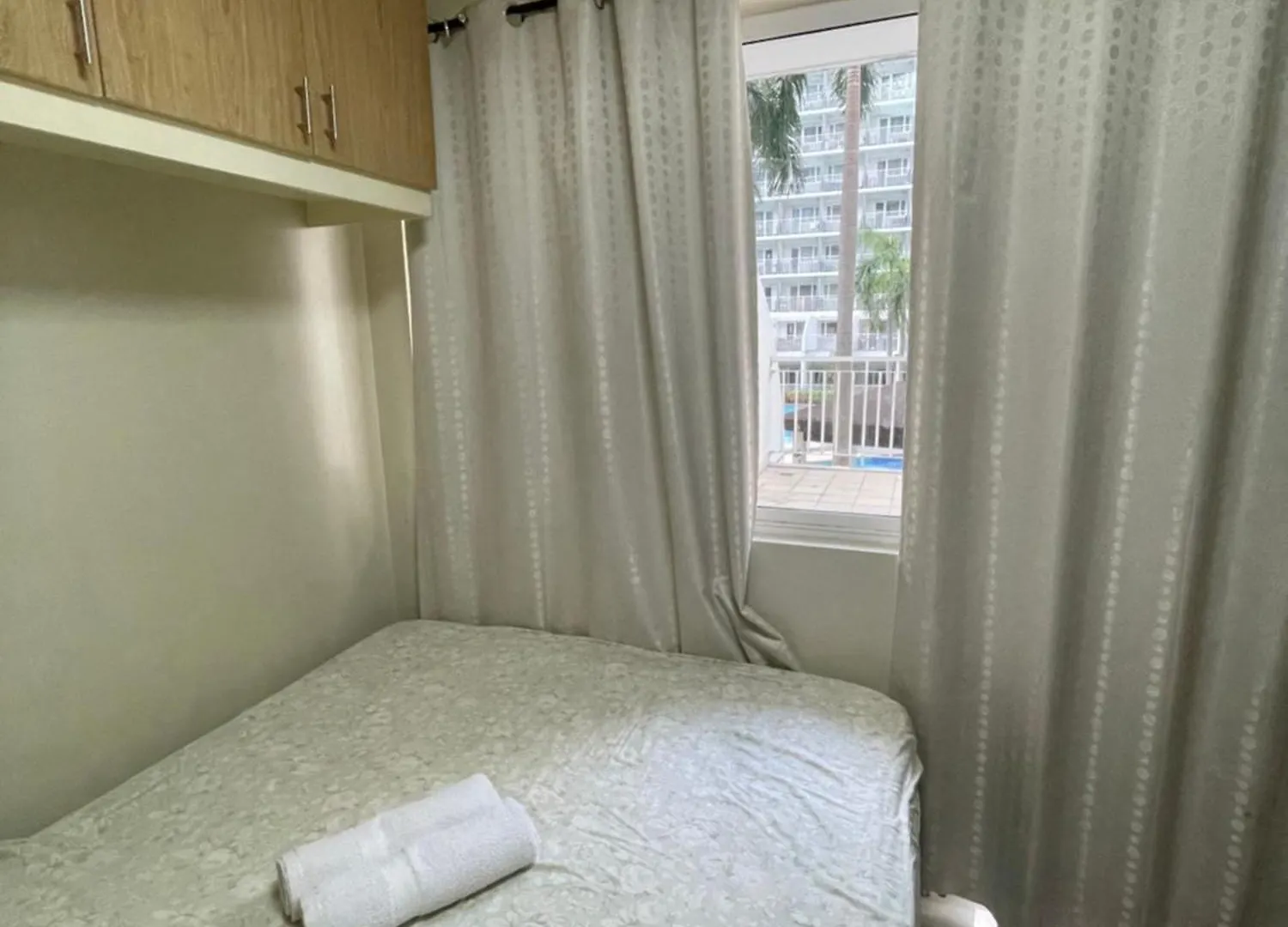 Unit 232D Pool View With Big Balcony Apartment Manila
